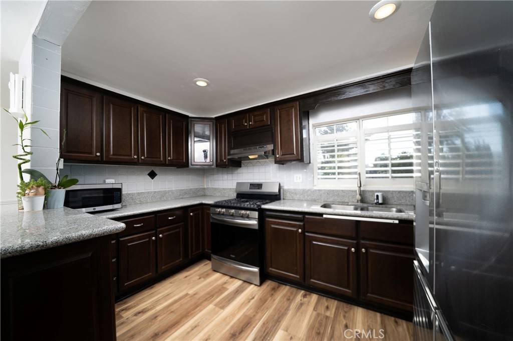 Azusa, CA 91702,908 N Soldano AVE