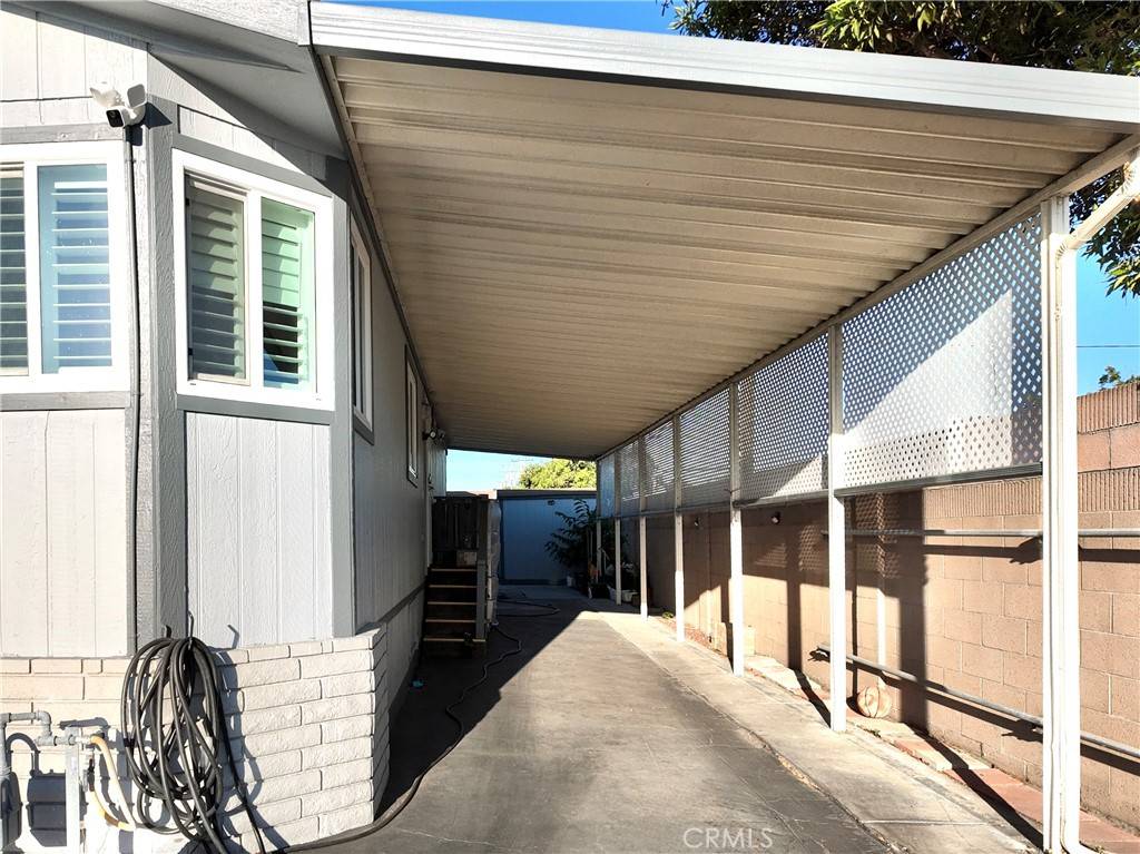 Santa Ana, CA 92703,323 N Euclid #63