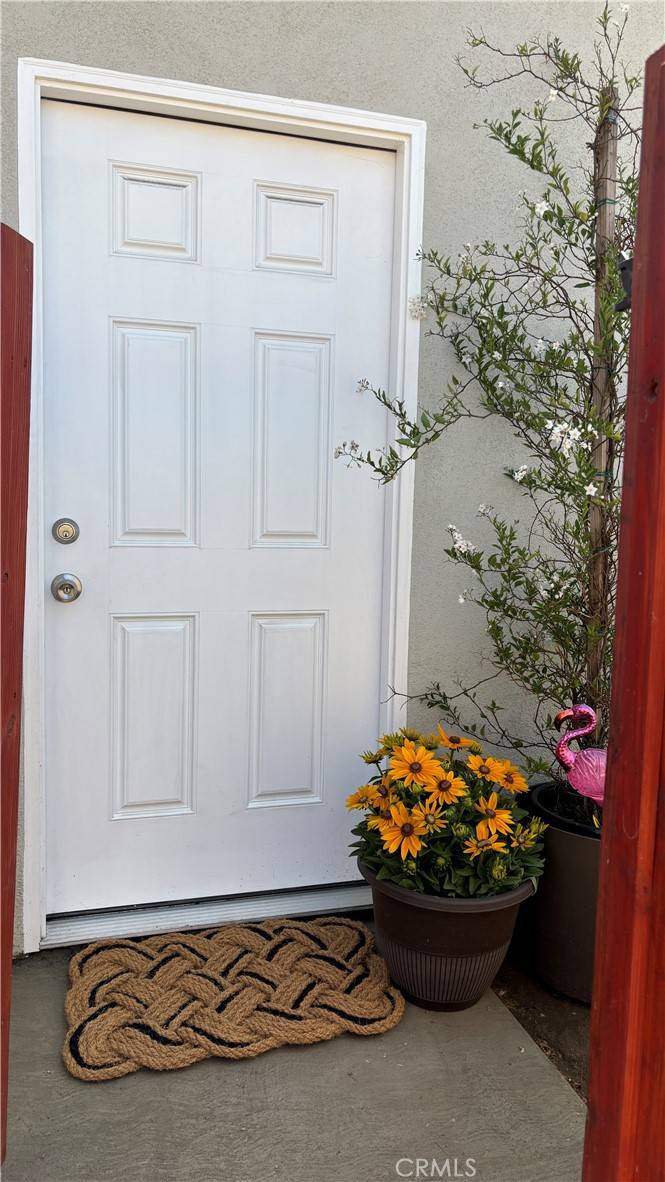 Whittier, CA 90601,2303 Holford ST