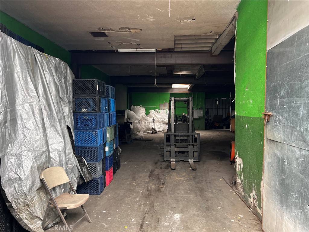 Los Angeles, CA 90058,5739 Long Beach AVE