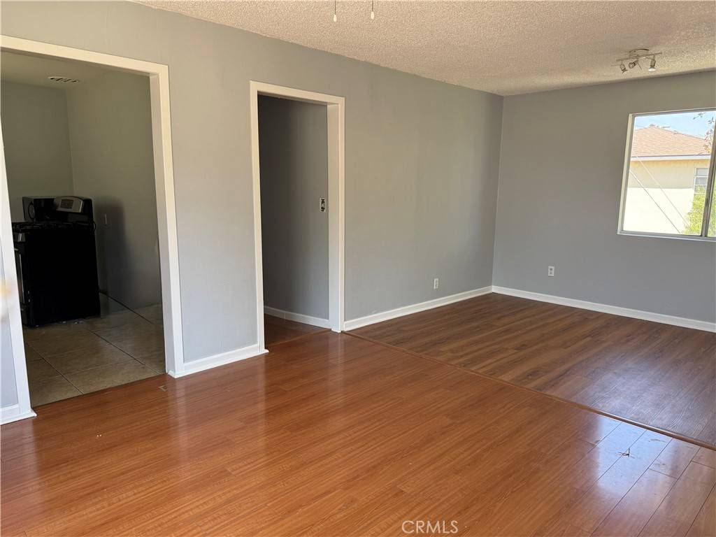 Long Beach, CA 90805,1170 E 55th ST #1