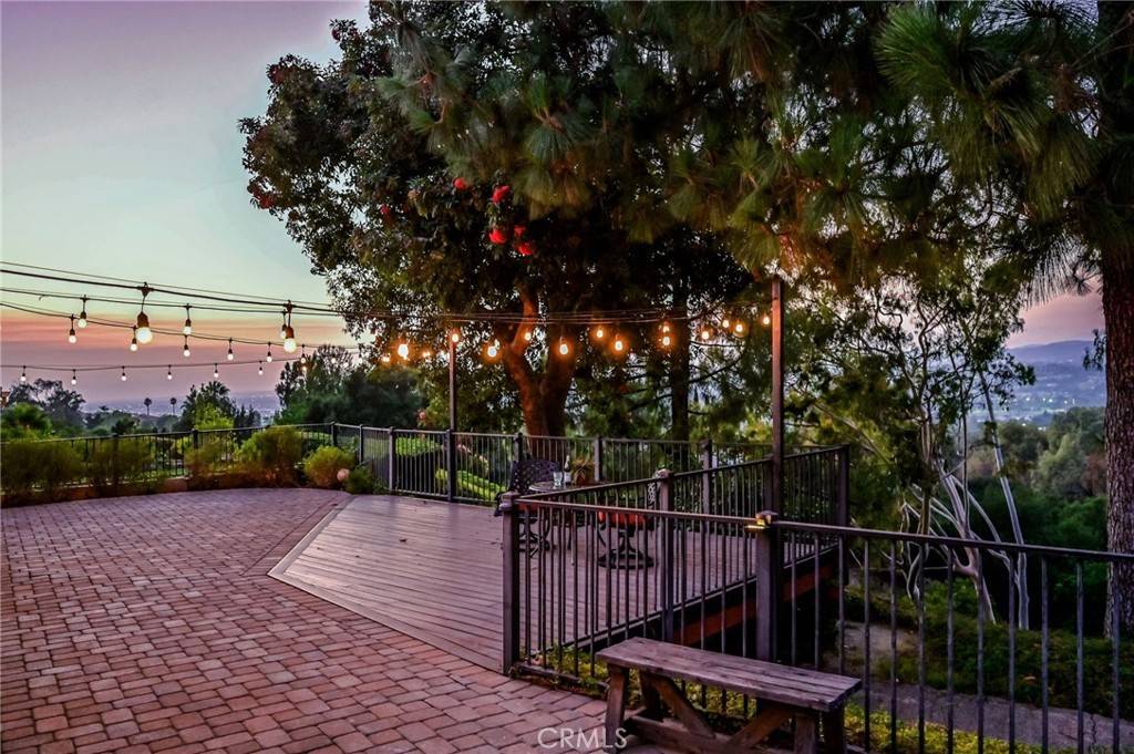 Anaheim Hills, CA 92807,6587 E VIA ARBOLES