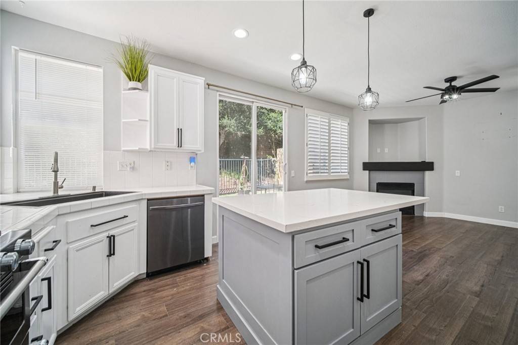 Castaic, CA 91384,27740 Elkwood LN