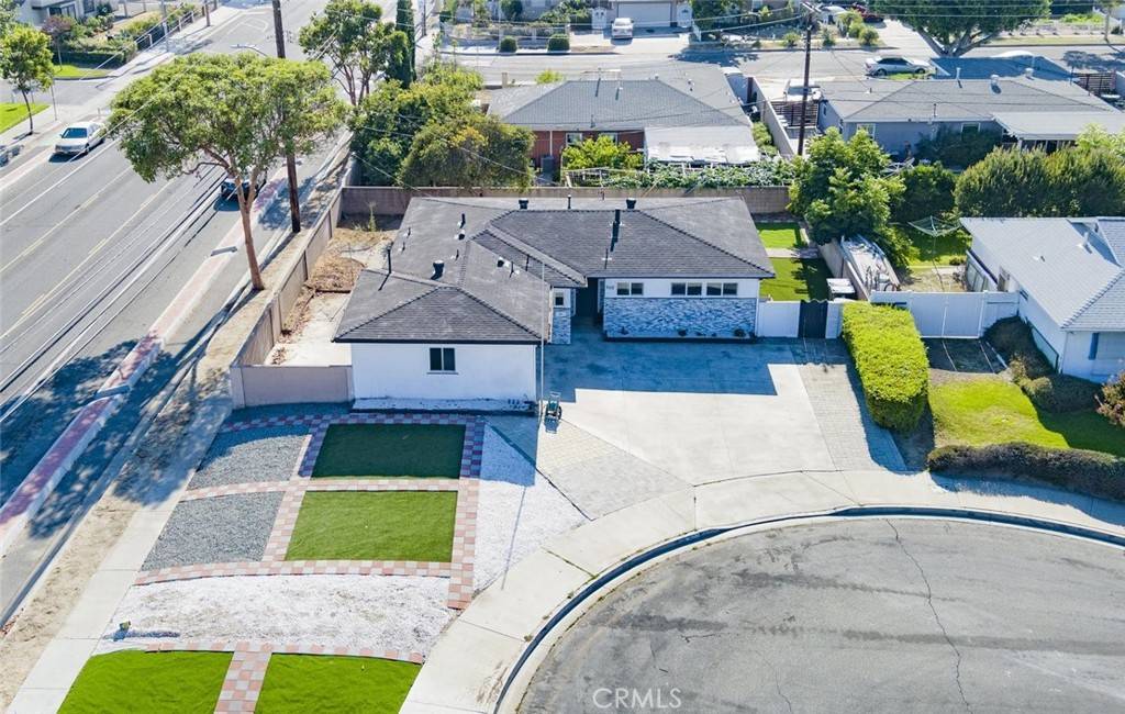 Santa Ana, CA 92703,902 Alene CIR