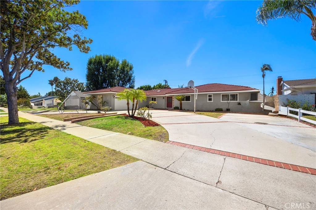 Fullerton, CA 92835,3401 Madonna DR