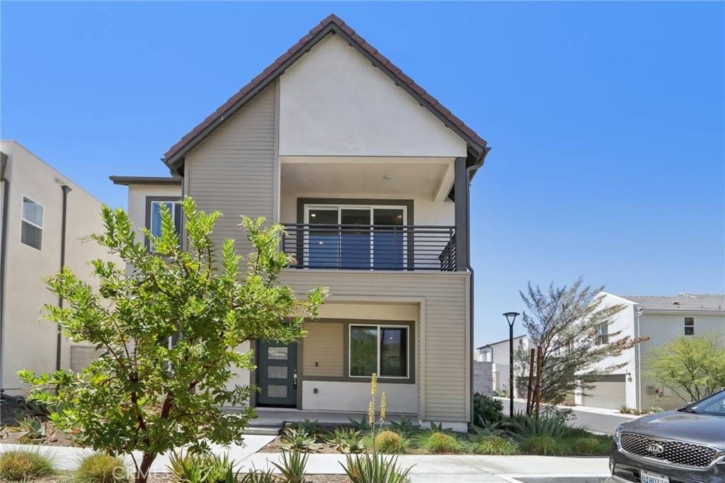 Valencia, CA 91381,27730 Knoll View PL