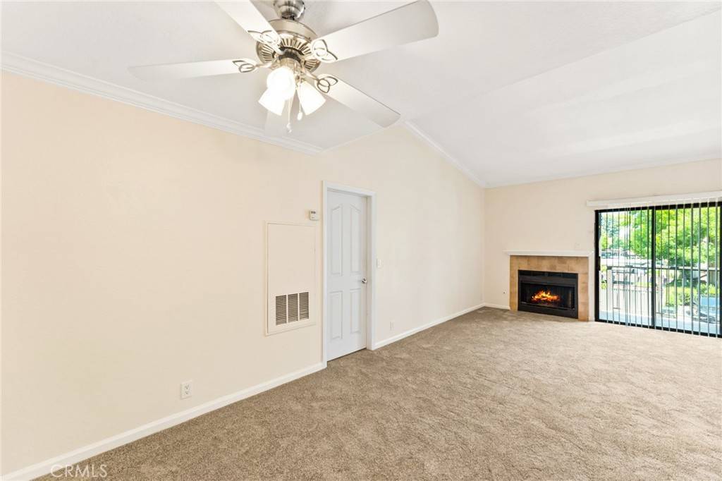 Laguna Hills, CA 92653,25591 Indian Hill LN #C