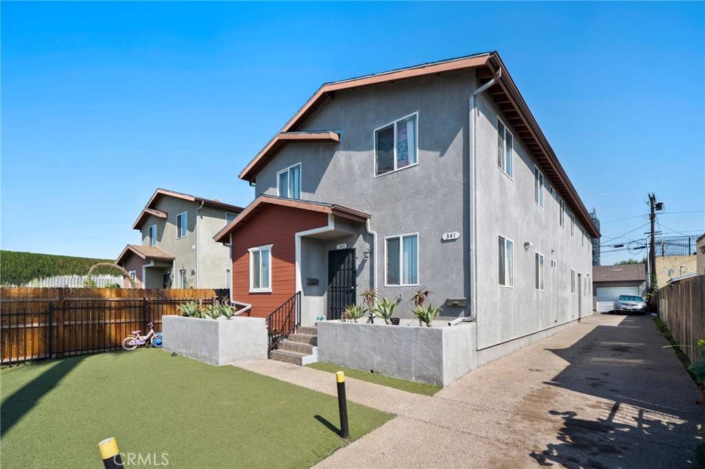 Los Angeles, CA 90003,341 343 W 73rd ST