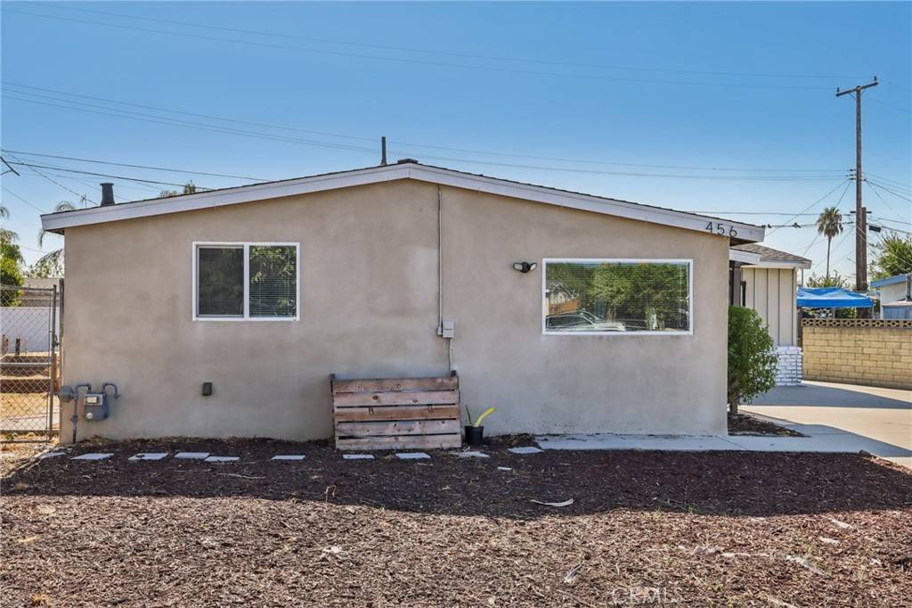 Ontario, CA 91762,456 N Begonia AVE