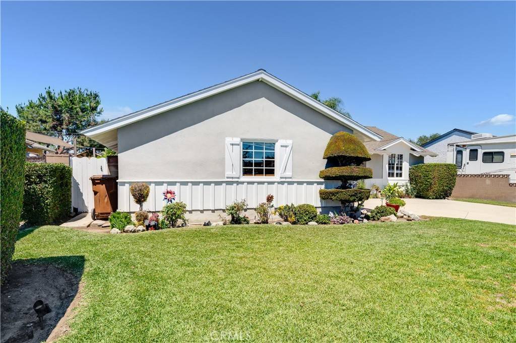 Fullerton, CA 92833,1313 W Ash AVE