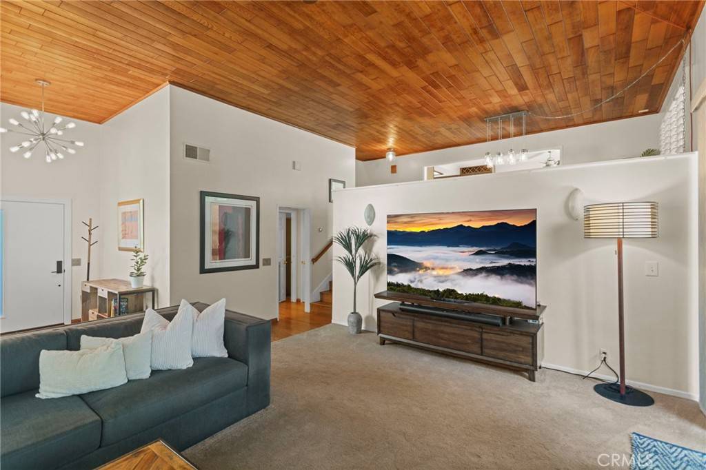Long Beach, CA 90803,6128 Avalon CT