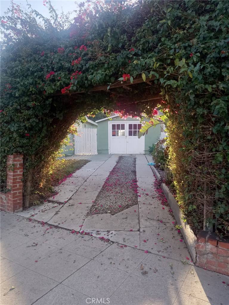 Los Angeles, CA 90026,660 Silver Lake BLVD