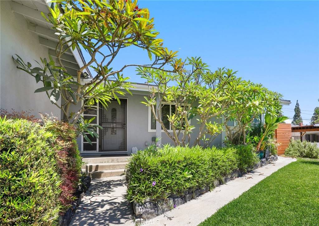La Mirada, CA 90638,13708 El Espejo RD