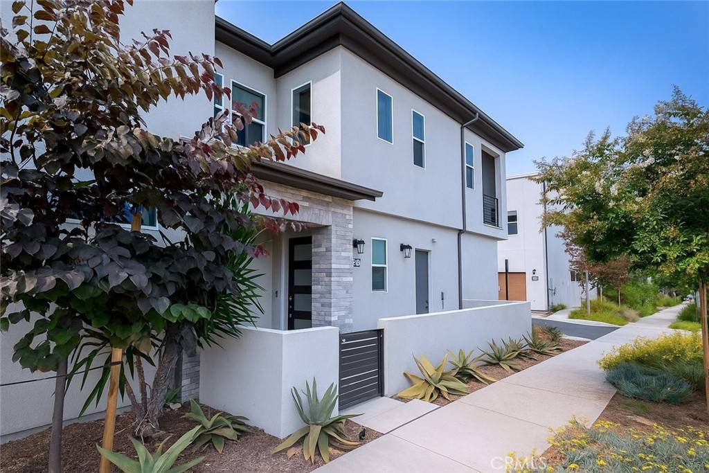 Irvine, CA 92618,181 Abacus