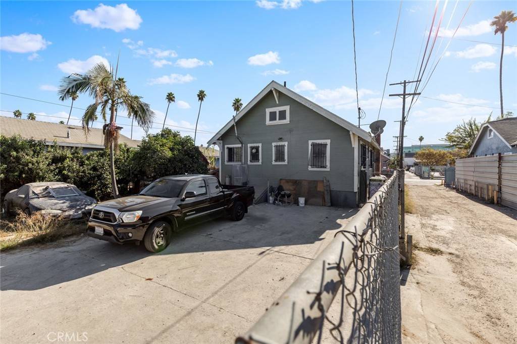 Los Angeles, CA 90044,947 81