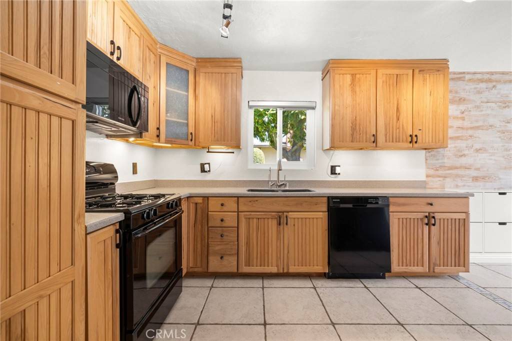 Orange, CA 92865,2295 N Tustin ST #25
