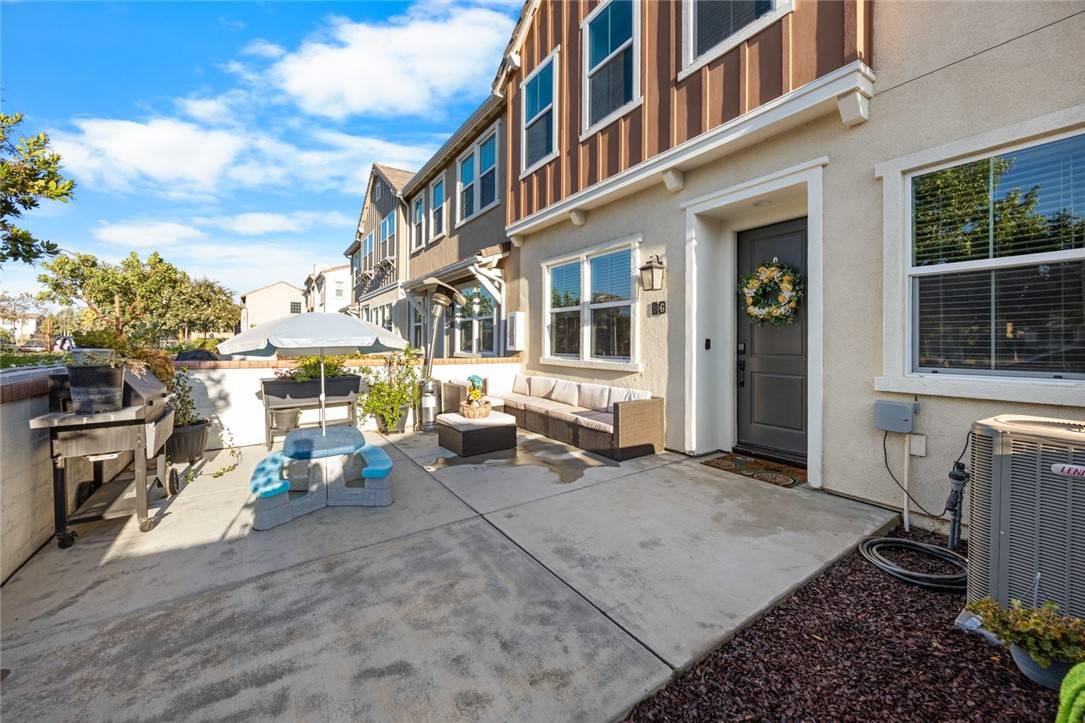 Ontario, CA 91761,2847 E Brut Privado #96