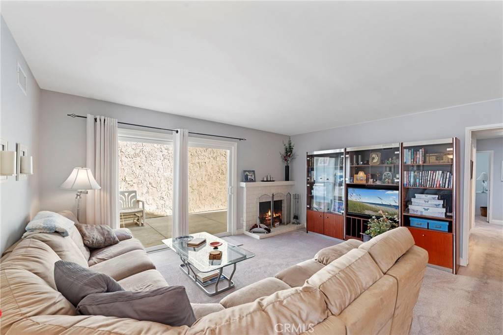 Westminster, CA 92683,5102 Piccadilly CIR