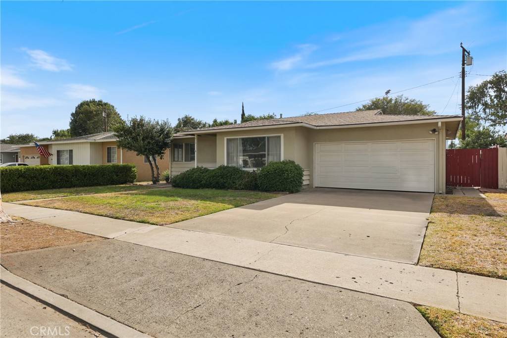 Fullerton, CA 92831,613 Princeton CIR E