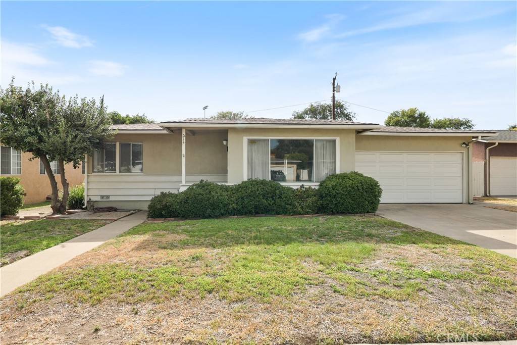 Fullerton, CA 92831,613 Princeton CIR E