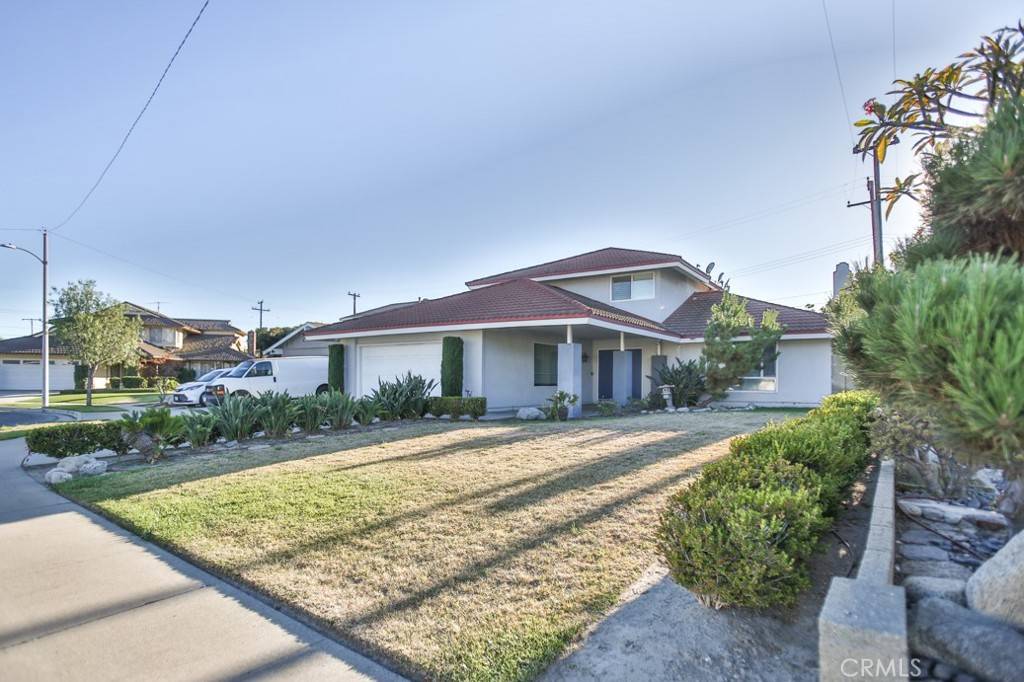 Cypress, CA 90630,9211 julie beth