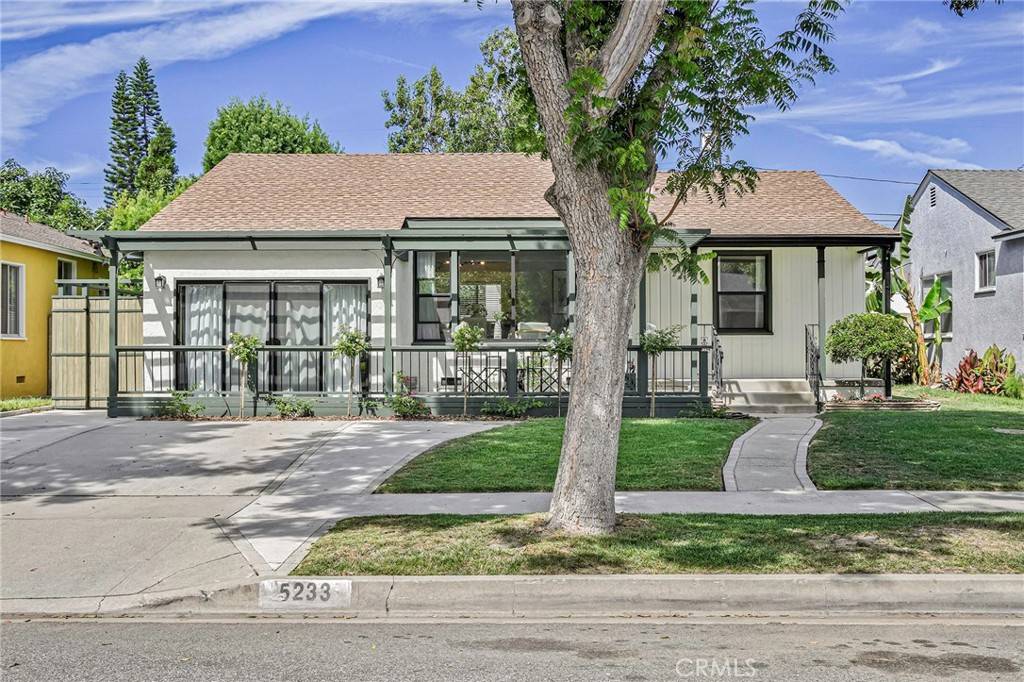 Lakewood, CA 90712,5233 Hersholt AVE