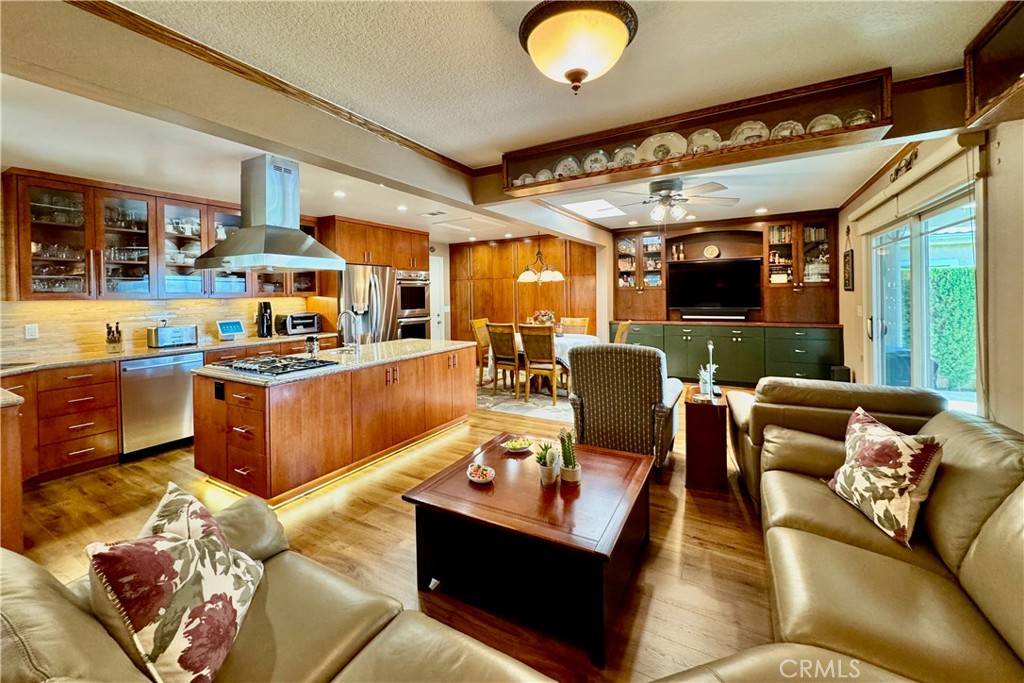 Anaheim, CA 92808,8455 E Foothill ST