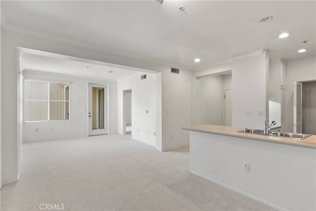 Irvine, CA 92612,3453 Watermarke PL