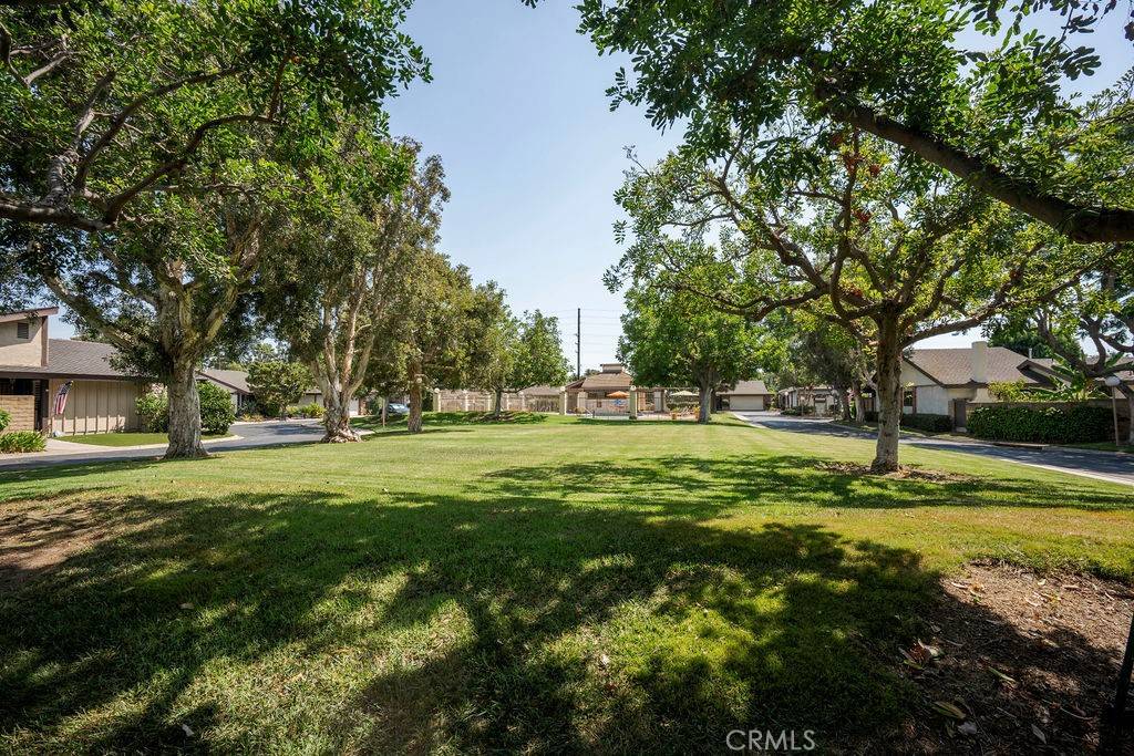 Santa Ana, CA 92701,2039 E Fruit ST