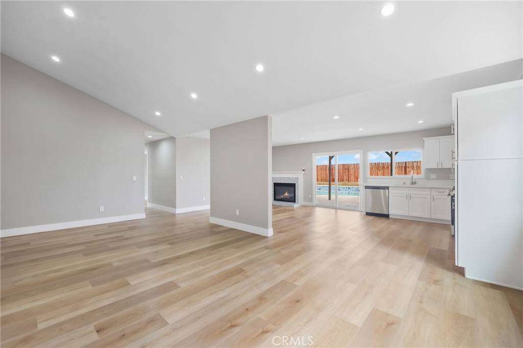 Lancaster, CA 93535,44014 Raysack AVE