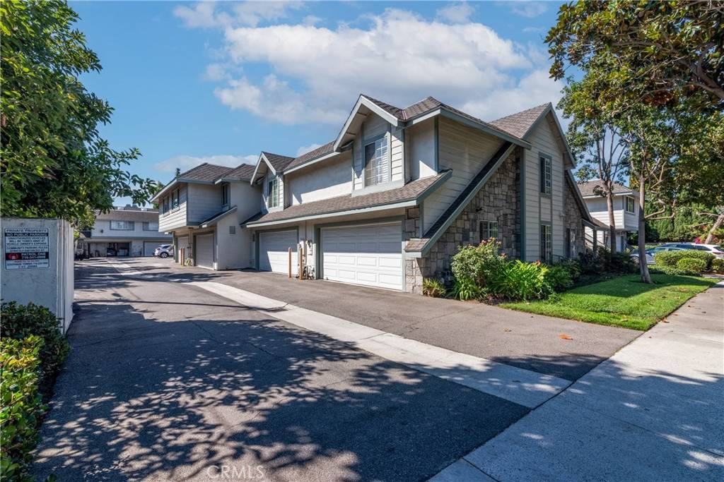 Orange, CA 92868,1938 W Culver AVE #14