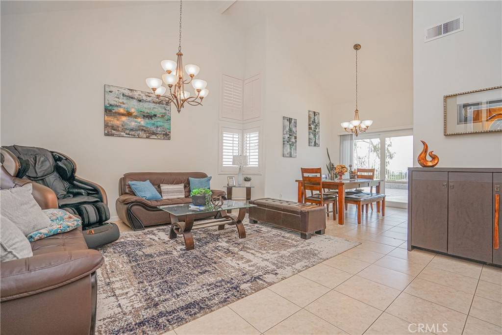 Corona, CA 92882,2261 Whiteoak LN