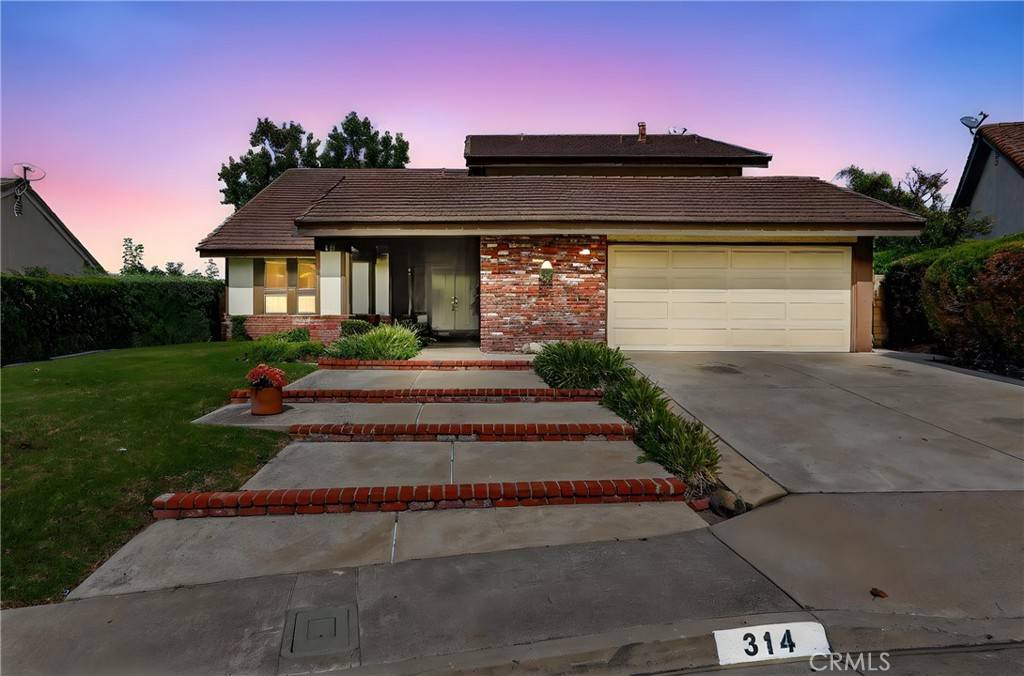 Anaheim Hills, CA 92807,314 Smokeridge Ter