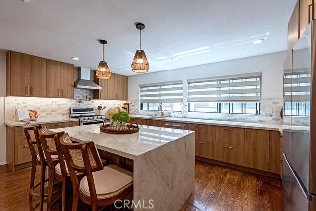 Redondo Beach, CA 90277,240 S Broadway #4