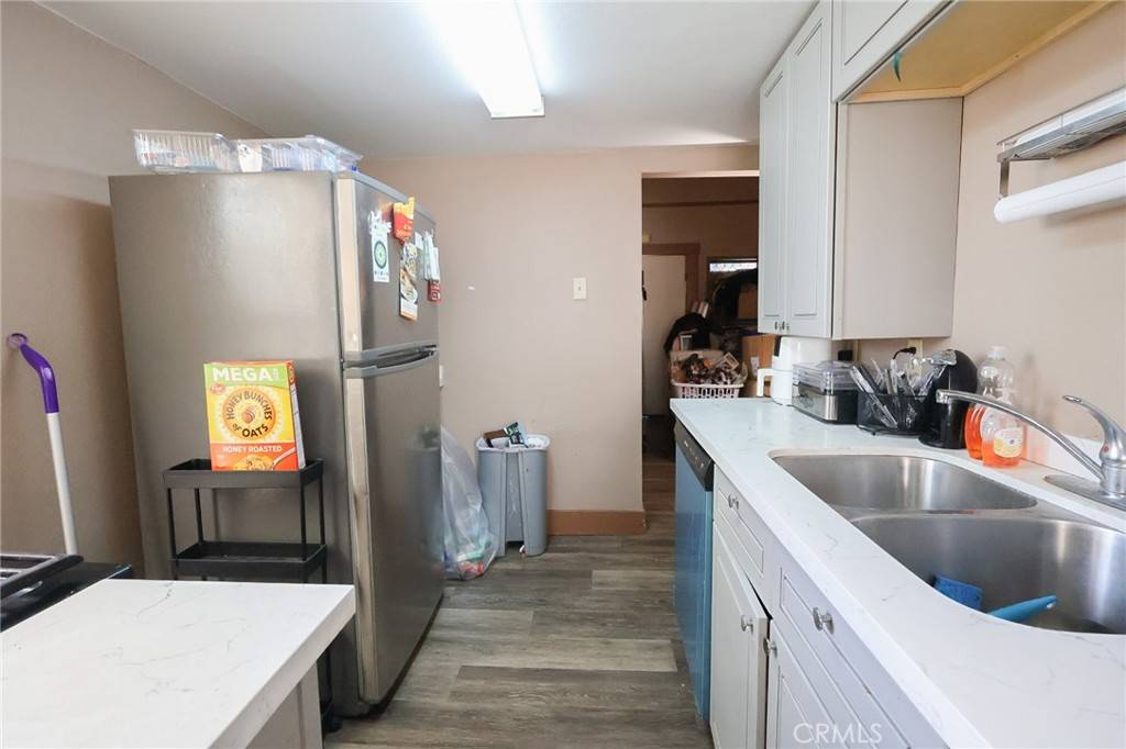 Riverside, CA 92507,2190 9th St