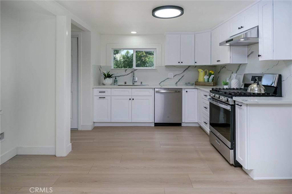 Yorba Linda, CA 92886,4942 GEM LN