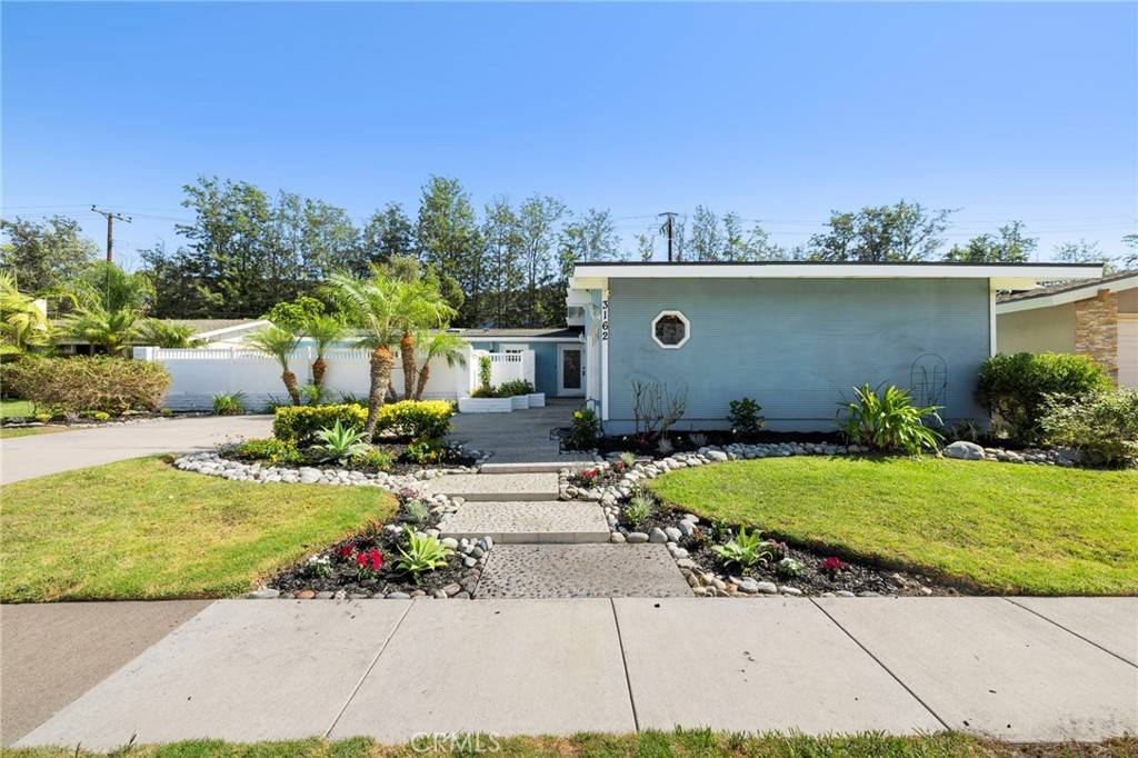 Rossmoor, CA 90720,3162 Yellowtail Dr.