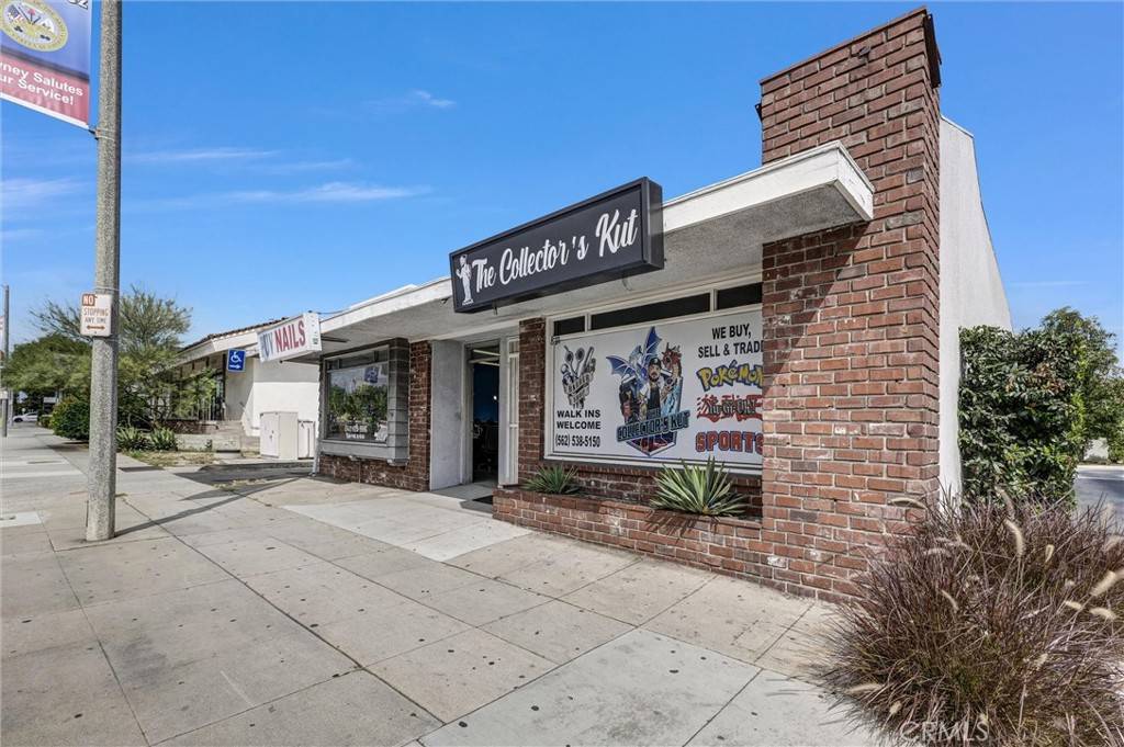 Downey, CA 90241,8709 8709 Firestone