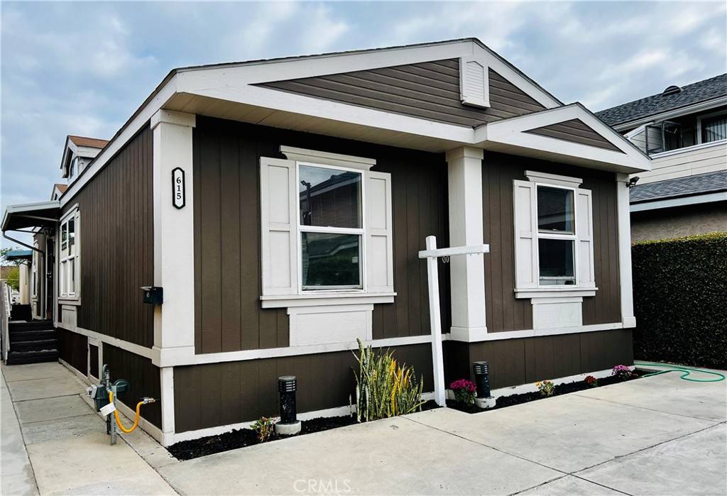 Anaheim, CA 92801,615 615 W Romneya