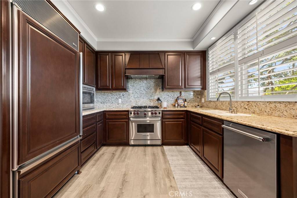 Costa Mesa, CA 92627,401 Bernard ST #211