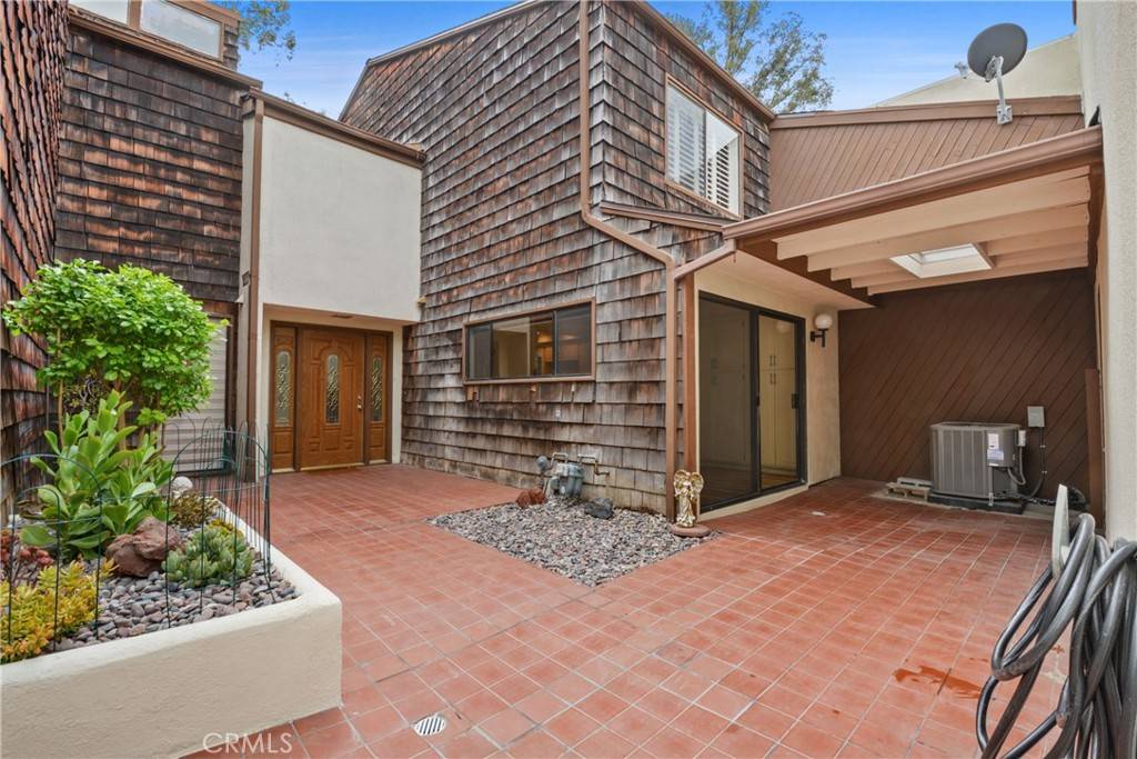 Whittier, CA 90605,9434 Friendly Woods