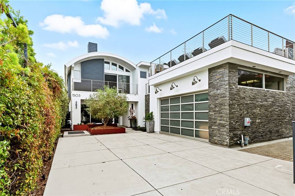 Encinitas, CA 92024,1503 Neptune