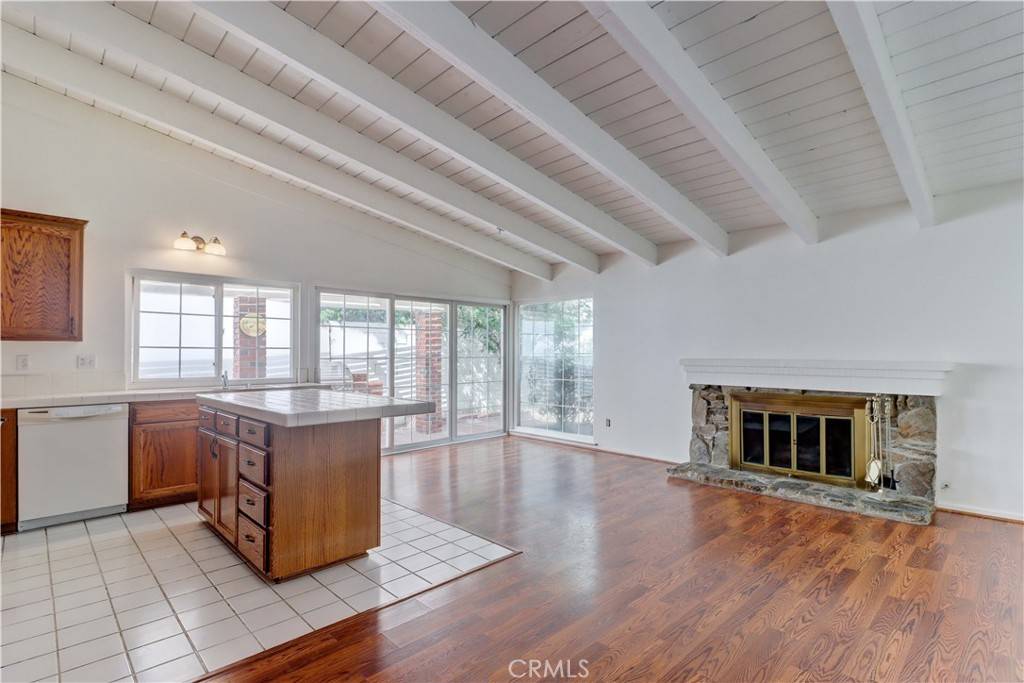 Costa Mesa, CA 92626,1722 New Hampshire