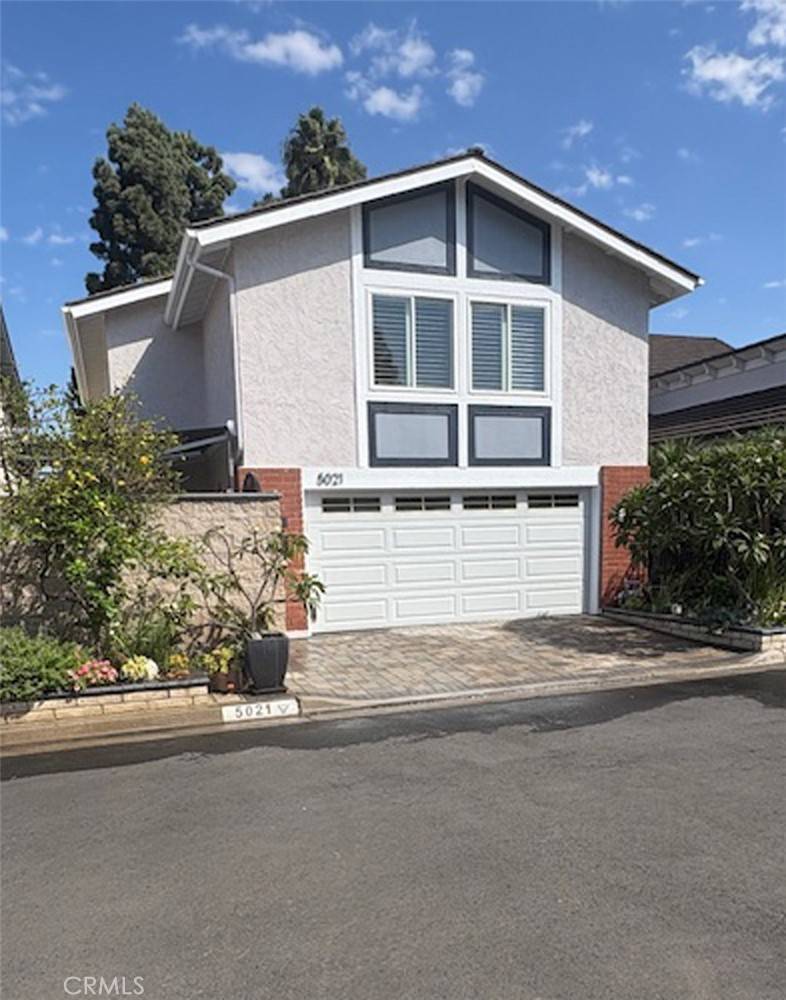 Los Alamitos, CA 90720,5021 Apollo CIR