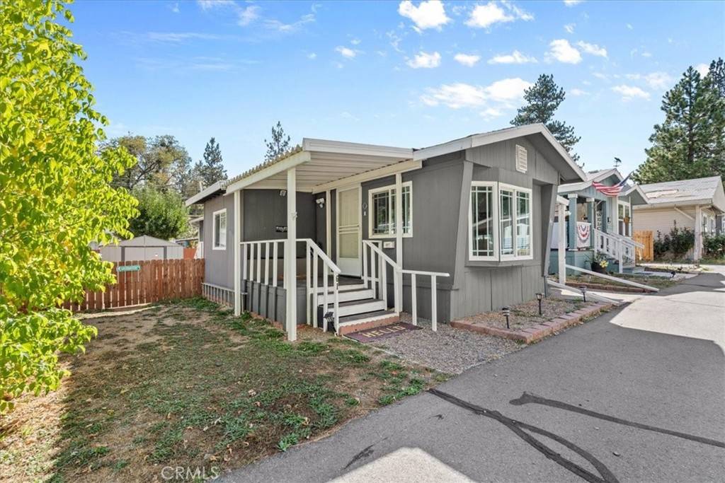 Crestline, CA 92325,22899 Byron RD