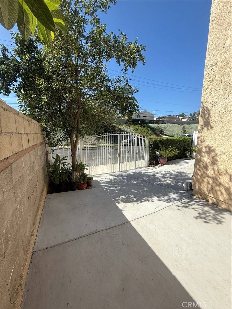 La Habra, CA 90631,746 W 4th Ave AVE #3