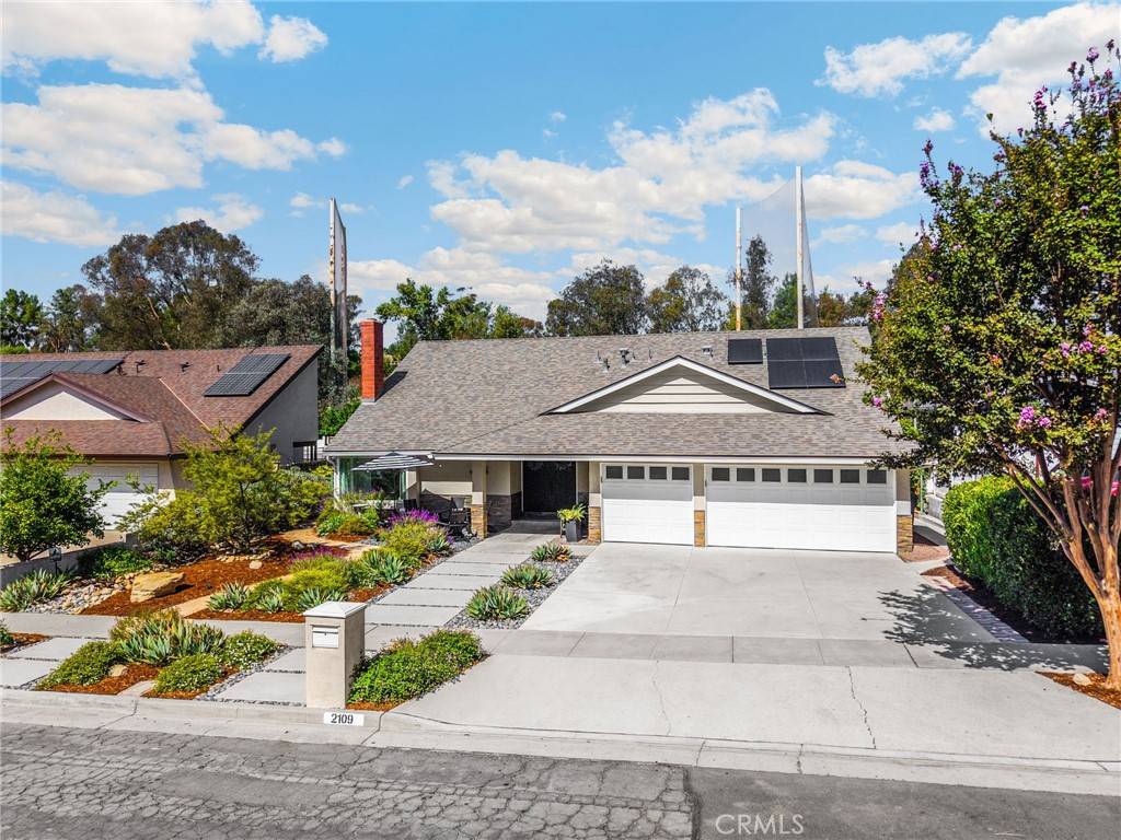 Fullerton, CA 92831,2109 2109 Smokewood