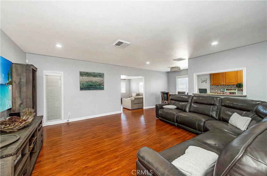 La Habra, CA 90631,641 Buena Vista