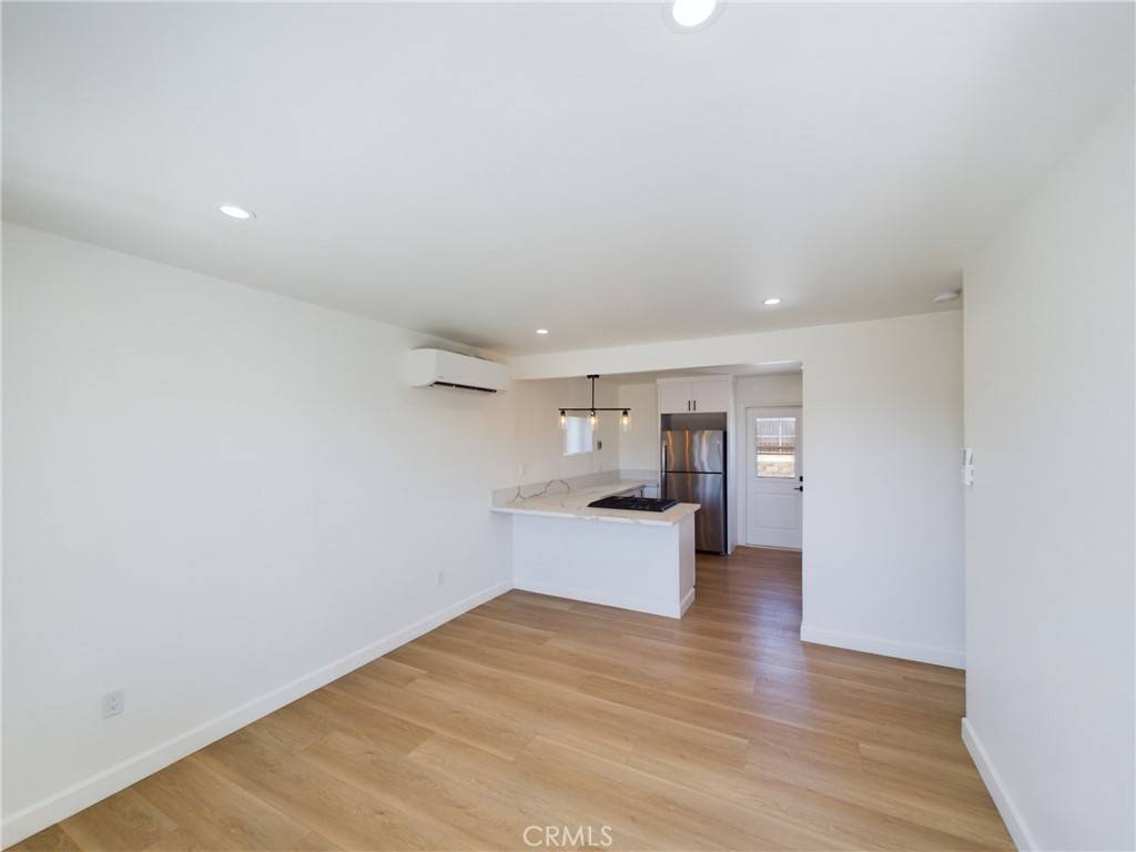 San Diego, CA 92117,3252 Jemez DR