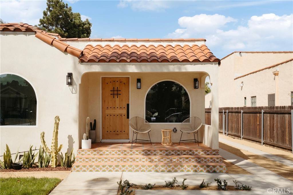 Los Angeles, CA 90039,2923 Acresite ST